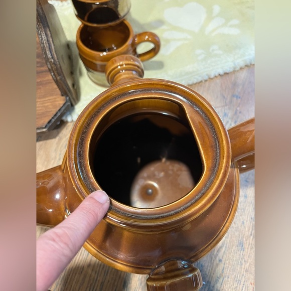 🤎Céramique de Beauce – Tilt teapot set with 3 mugs – 1977–78 Colonial Series - Picture 7 of 15